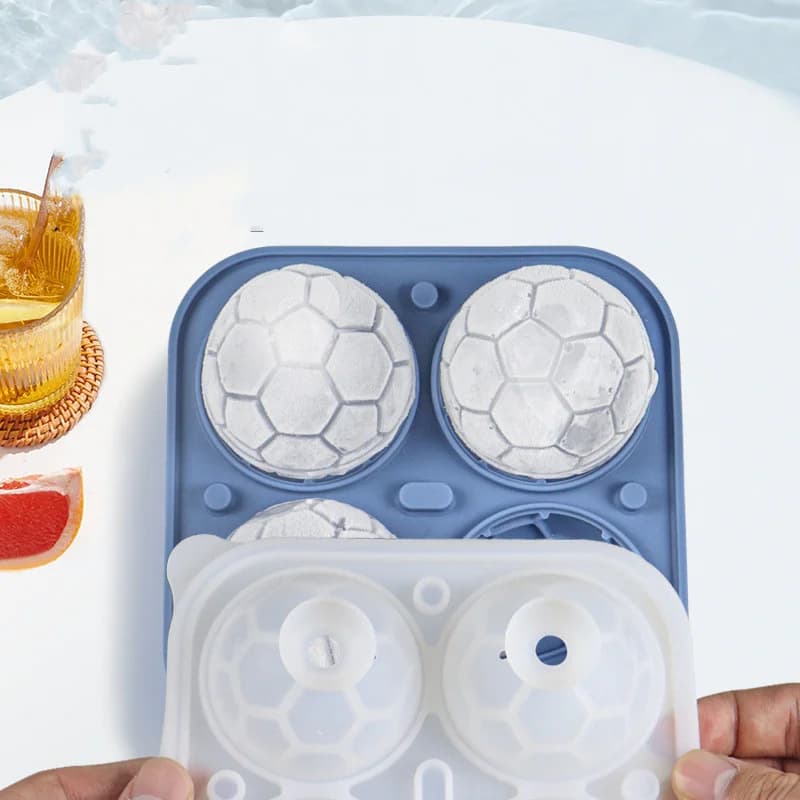 Bandeja para cubitos de hielo de fútbol de 4 cavidades con tapa