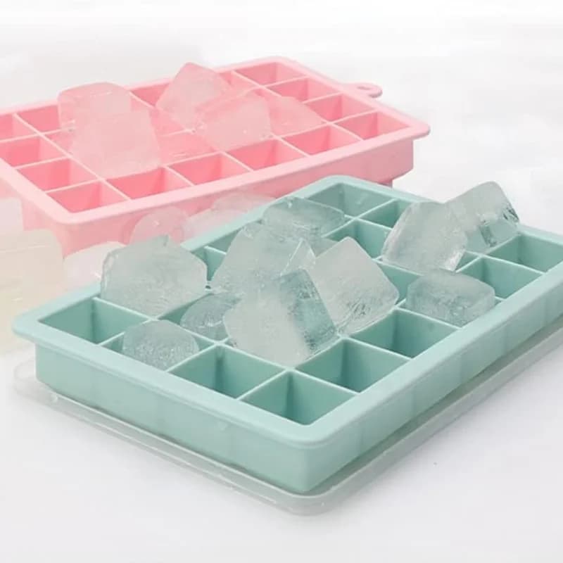 Bandeja para cubitos de hielo cuadrada de 24 compartimentos con tapa